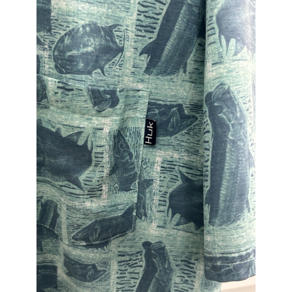 Huk Shirt Mens L Fish Print Button Up Fishing Performance Short sleeve 0457 - Picture 3 of 7